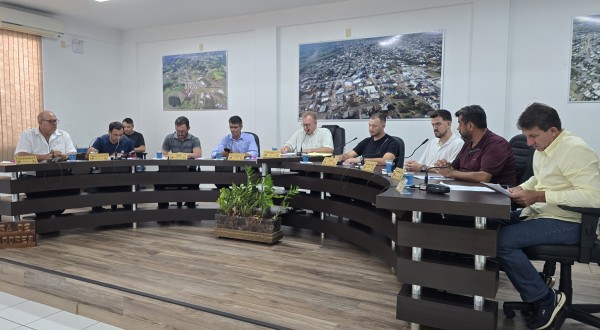 Câmara de Vereadores realiza 6ª Sessão Ordinária e destaca novos investimentos