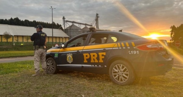 Polícia Rodoviária Federal apreende 20 kg de maconha na BR-163