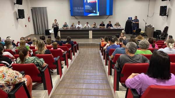 Lançamento do livro "Dionísio Cerqueira: Terra de Encantos Mil" celebra a cultura local e a história da fronteira