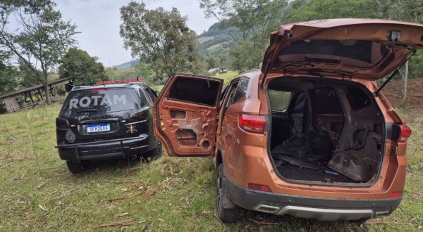 Homem é localizado após fuga e mercadorias estrangeiras são apreendidas em área rural