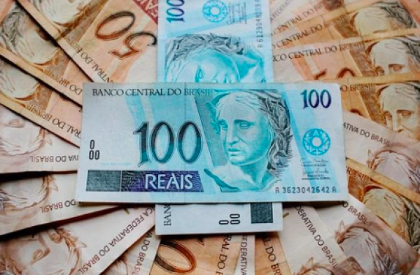 Pagamento do 13º salário deve injetar até R$ 369 bilhões na economia brasileira