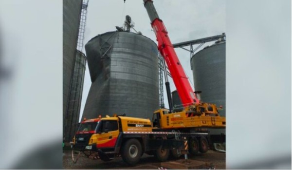 Trabalhador morre ao ter perna esmagada por silo em SC