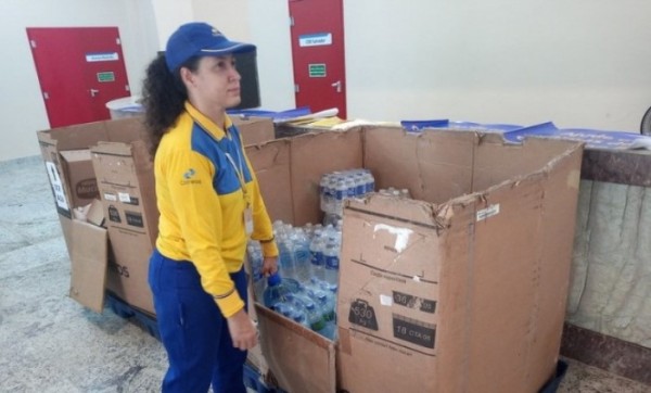 Correios arrecadam 9 mil toneladas de donativos para o RS