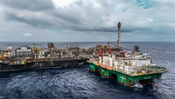 Imposto de 12% sobre exportação de petróleo é estendido por 60 dias