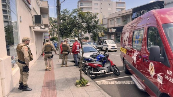 Homem é encontrado sem vida dentro de veículo no Oeste de Santa Catarina