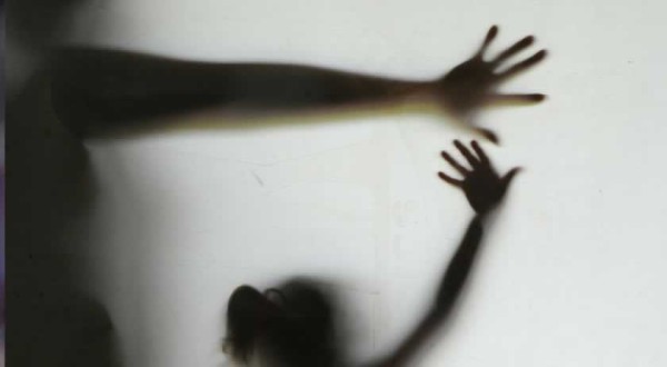 Ao menos 4.473 mulheres foram vítimas de feminicídio na América Latina em 2021