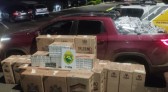 PM apreende camionete carregada de cigarros contrabandeados