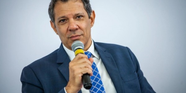 Haddad diz que pretende resolver crédito rotativo em 90 dias
