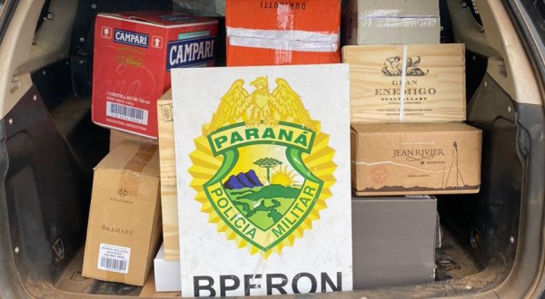 BPFRON apreende bebidas estrangeiras em Santo Antônio do Sudoeste-PR