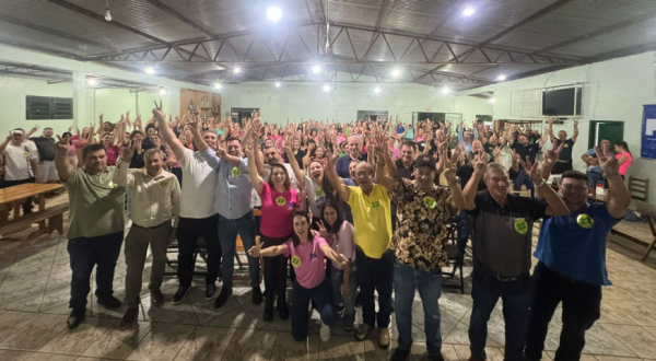 PL de Dionísio Cerqueira realiza reunião de filiação com lideranças e projeta encontro regional com foco em liderança feminina