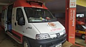 Mulher recebe atendimento após ser agredida com capacete pelo marido em Chapecó