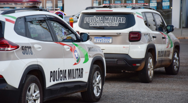 Homem é preso por ameaçar companheira e vizinhos