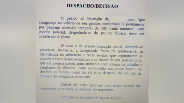 Filha que assassinou o pai pediu para ir ao velório