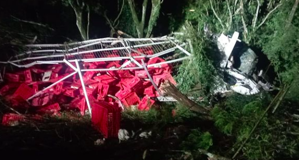 Saída de pista é registrada no Distrito de Juvêncio em Saudades