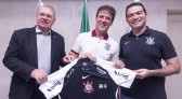 Fernando Diniz é o novo técnico do Corinthians