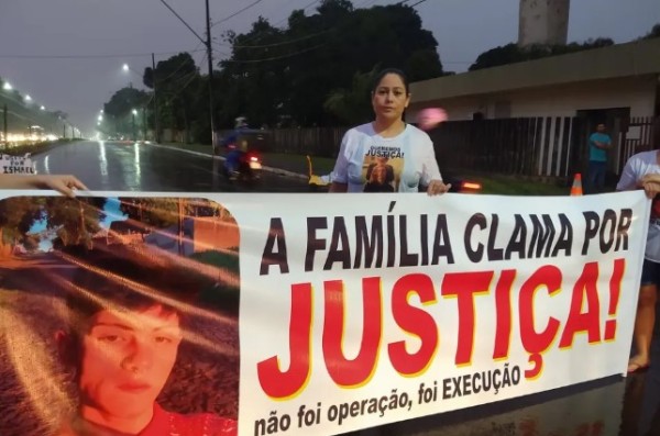 PMs do Paraná que mataram jovem que estava indo encontrar namorado são absolvidos; vítima foi confundida com suspeito em fuga