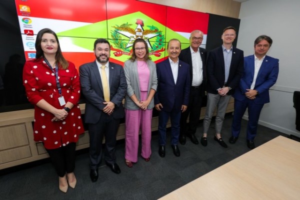 Shein oficializa produção de peças em SC para venda no Brasil e no exterior