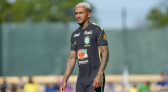 Wesley é cortado da Seleção Brasileira por lesão em amistoso