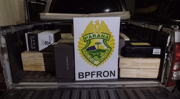 BPFron apreende veículo carregado com bebidas estrangeiras