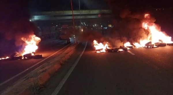 Manifestantes interditam rodovias após resultado das eleições