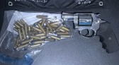 Homem é preso com revólver e 43 munições durante abordagem