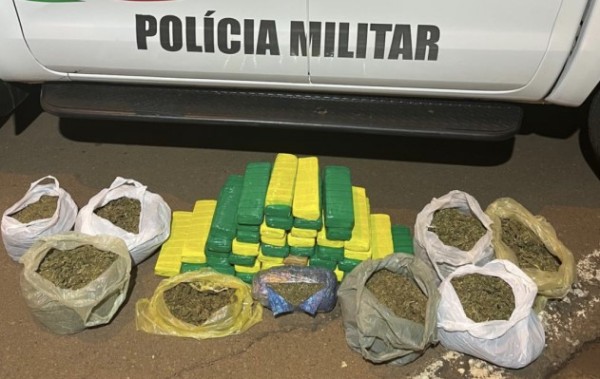Adolescente é flagrada com mais de 40 kg de maconha em ônibus durante operação Tiradentes