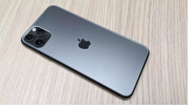 Correios faz leilão de celulares, computadores e eletrodomésticos em SC