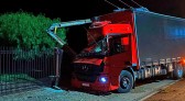 Ao menos cinco cidades ficam sem energia elétrica por conta de dois acidentes de trânsito