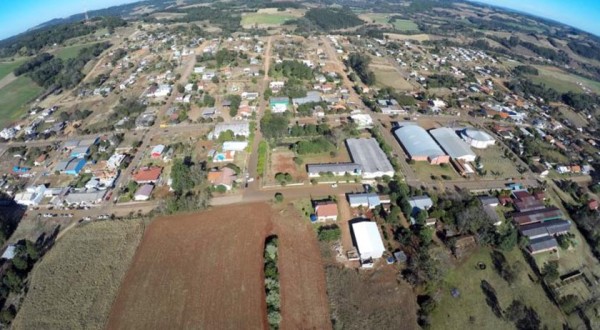 Agravamento da pandemia antecipa recesso escolar em cidade do Extremo Oeste