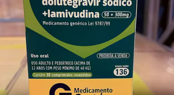 Fiocruz conclui tecnologia para produzir principal remédio contra o HIV usado no SUS