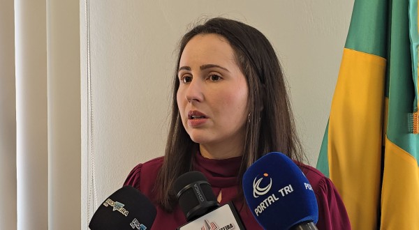 Juíza eleitoral orienta eleitores sobre denúncias, fake news e propaganda nas eleições de 2026
