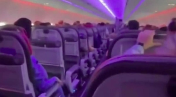 Passageiros vivem momentos de tensão após avião ser atingido por granizo no ar em Chapecó