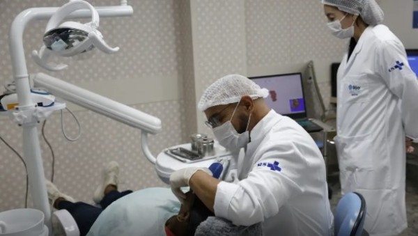 Comissão do Senado aprova novo piso salarial de médicos e dentistas