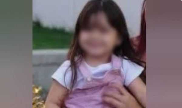 Ainda é grave estado de saúde de menina que foi esfaqueada pelo próprio pai