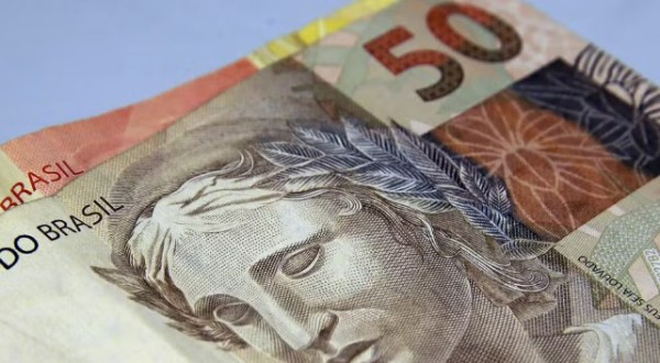 Restituição do imposto de renda em SC paga R$ 695 milhões em 30 de junho; veja como consultar