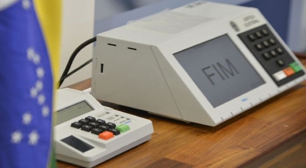 Com aumento de eleitores de 16 e 17 anos e de mais de 70, total de aptos a votar será recorde, diz TSE