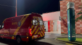 Homem é esfaqueado em bar e fica em estado grave