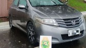 Mulher de 67 anos é presa após PM encontrar carro furtado