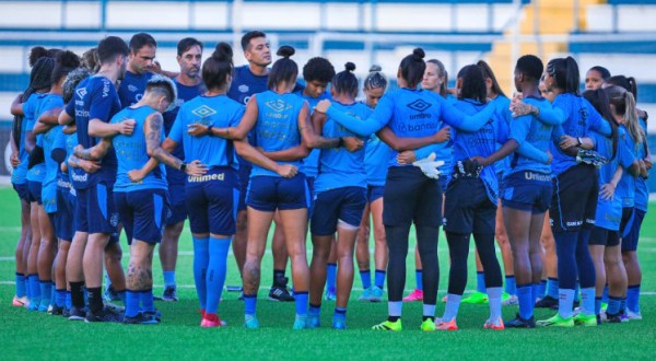 Grêmio Feminino treina no local dos jogos em casa pelo Brasileirão