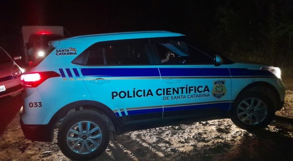 Homem morre após ser atacado por suspeitos encapuzados em Santa Catarina