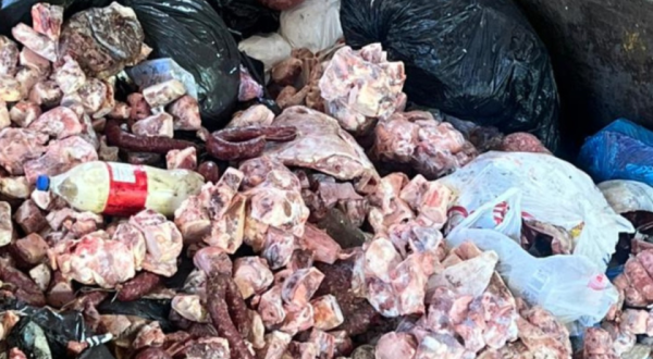 Fiscalização conjunta apreende mais de meia tonelada de alimentos irregulares