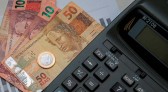 Arrecadação do governo soma R$ 159 bilhões em fevereiro, o maior resultado em 28 anos