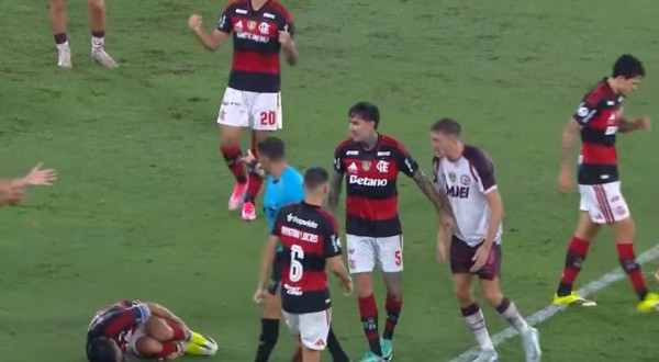 Flamengo é castigado pelo Lanús na prorrogação, perde a Recopa no Maracanã e soma segundo vice na temporada