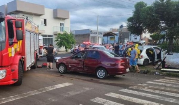 Menor de idade causa acidente de trânsito no Centro