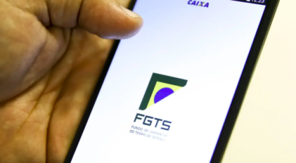 Uso do FGTS no Desenrola Brasil suspende saque-aniversário