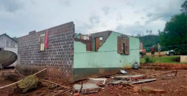 Confirmada ‘célula convectiva explosiva’ que causou destruição em Itapiranga