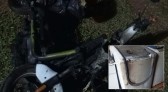 Scooter elétrica pega fogo durante carregamento e danifica móveis