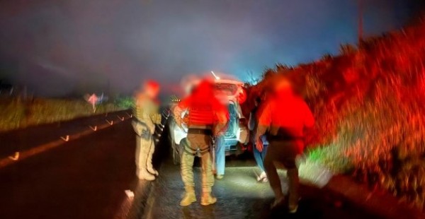 Casal é preso por tráfico de drogas e mandado ativo em São Miguel do Oeste e Paraíso