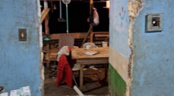 Filho agride e estrangula a mãe e é baleado pelo irmão adolescente no Oeste