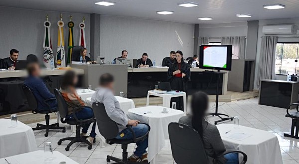 De tentativa de homicídio para lesão corporal. Jair de Oliveira é condenado a um ano em regime aberto
